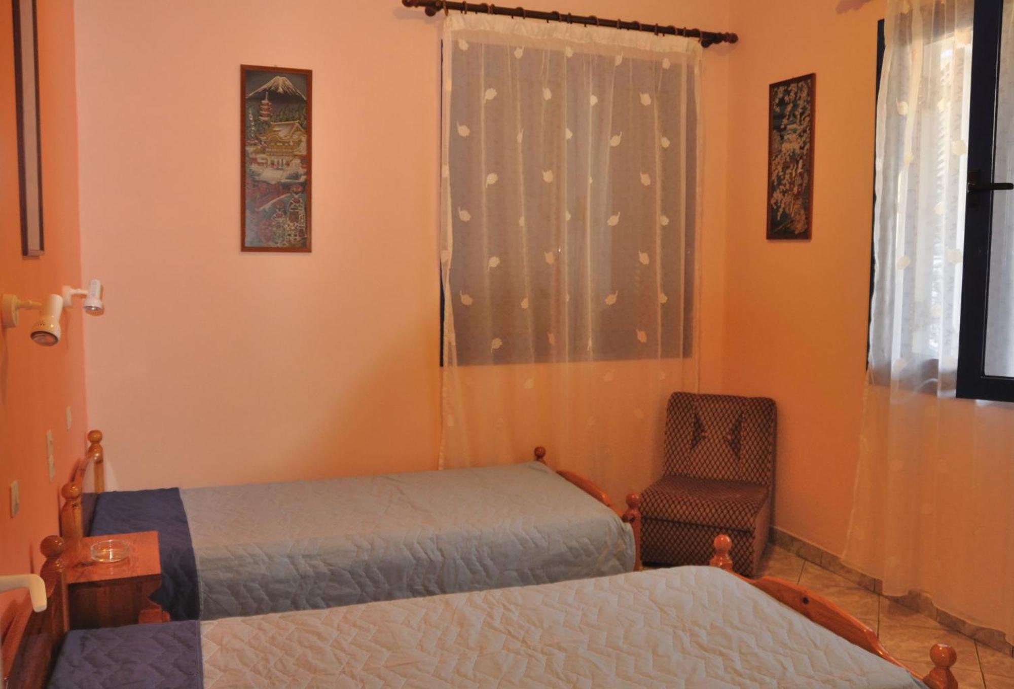 Ilias Studios - Rooms Patitírion Eksteriør billede