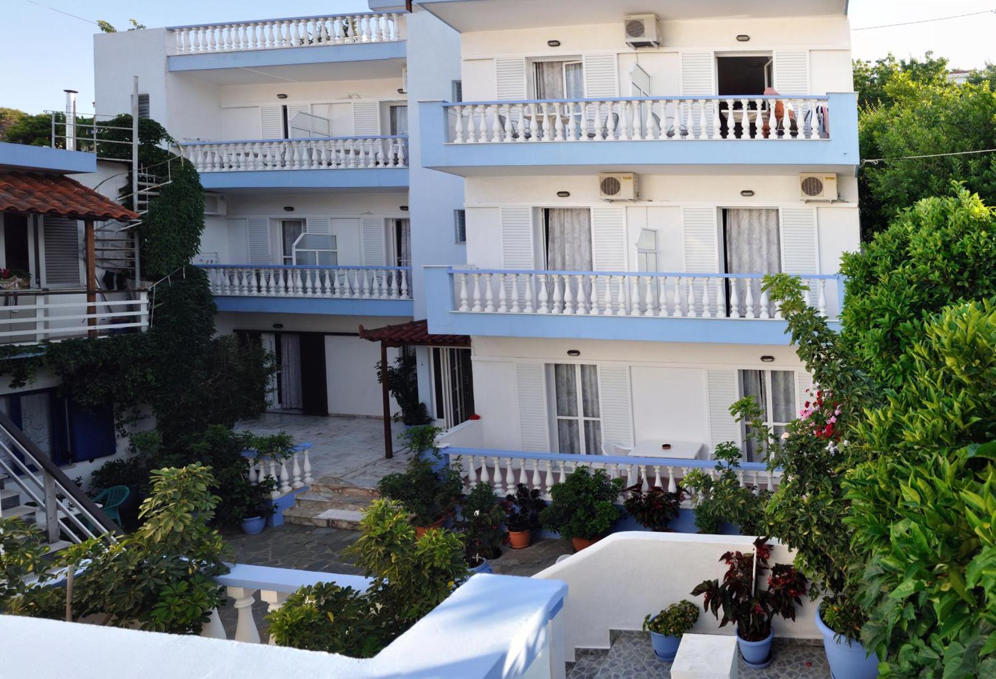Ilias Studios - Rooms Patitírion Eksteriør billede