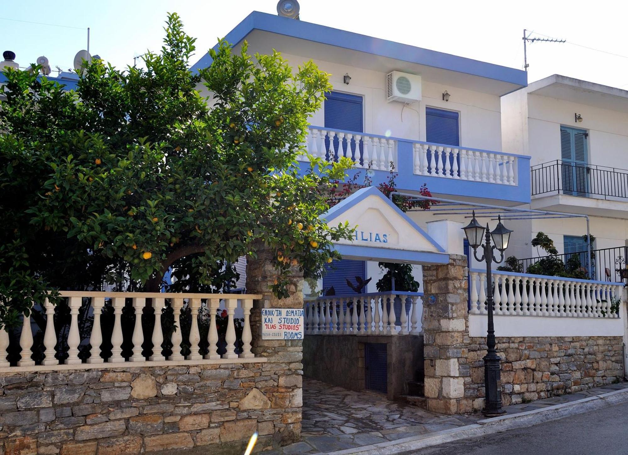 Ilias Studios - Rooms Patitírion Eksteriør billede
